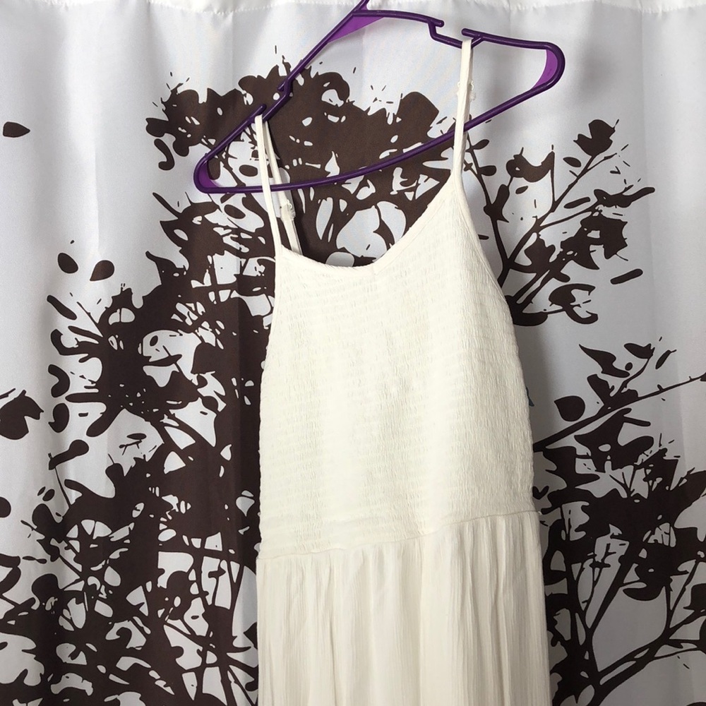 🌙Xhilaration White Maxi Dress